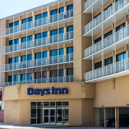 Days Inn By Wyndham Atlantic City Oceanfront-Boardwalk Exterior photo